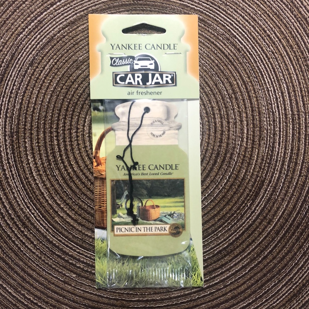 Yankee Candle Picnic In The Park Classic Jar Car